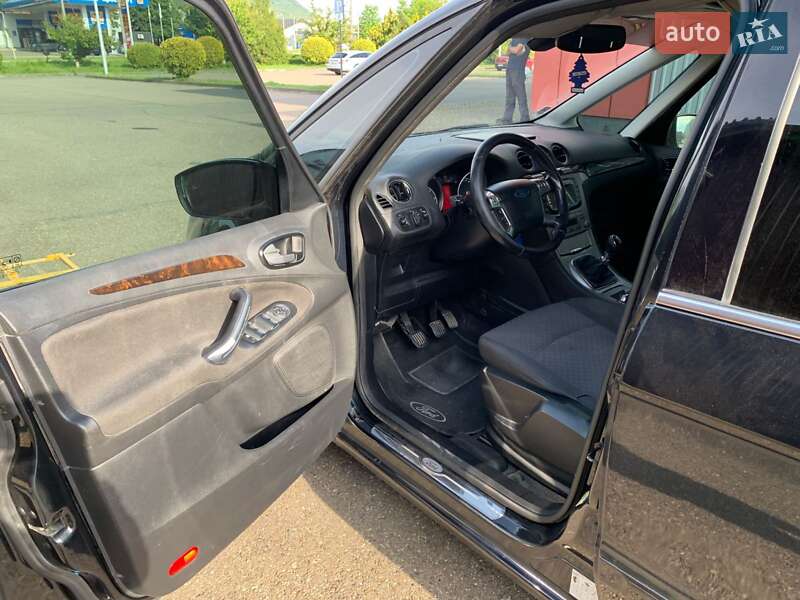 Минивэн Ford Galaxy 2009 в Виноградове фото 8 Минивэн Ford Galaxy 2009 в Виноградове