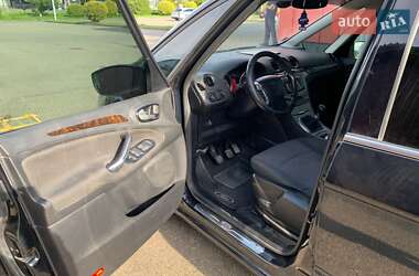 Минивэн Ford Galaxy 2009 в 
