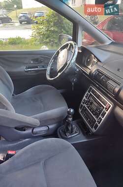 Минивэн Ford Galaxy 2001 в Киеве