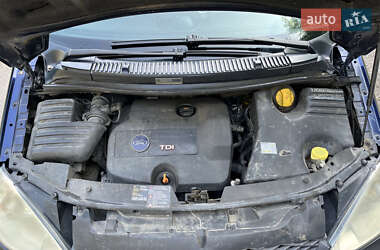 Минивэн Ford Galaxy 2003 в 