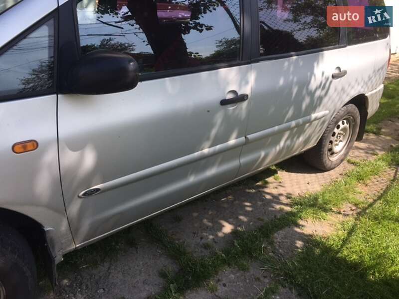 Минивэн Ford Galaxy 1997 в 