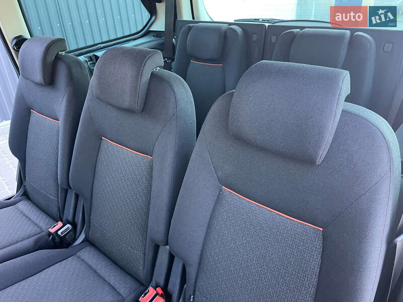 Минивэн Ford Galaxy 2006 в Любомле