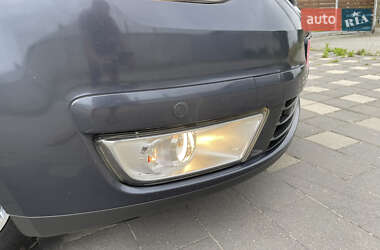 Минивэн Ford Galaxy 2010 в 