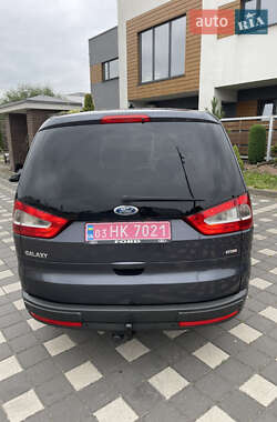 Минивэн Ford Galaxy 2010 в 