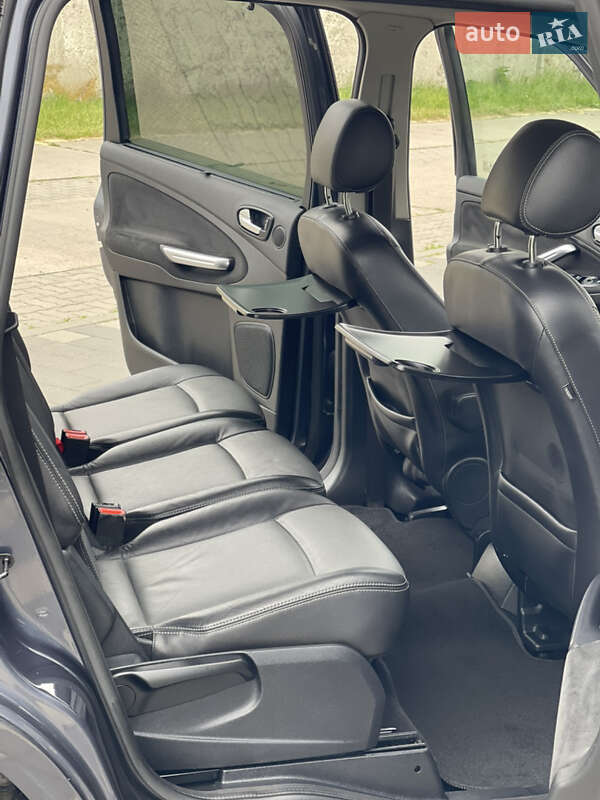 Минивэн Ford Galaxy 2010 в Стрые