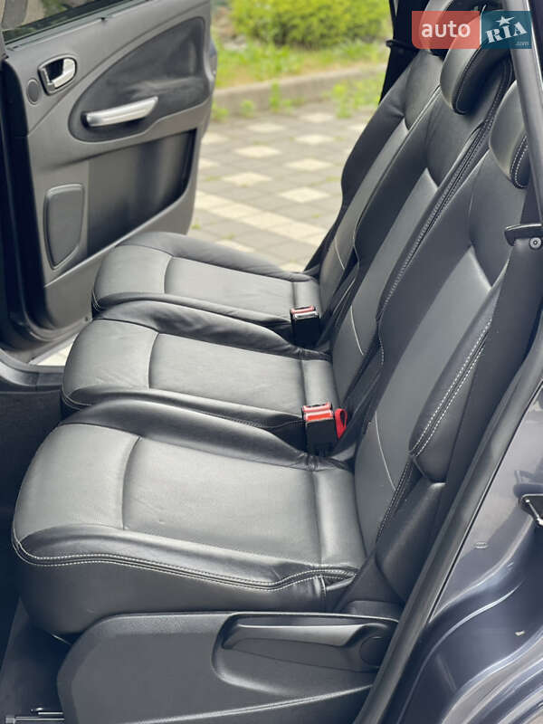 Минивэн Ford Galaxy 2010 в Стрые