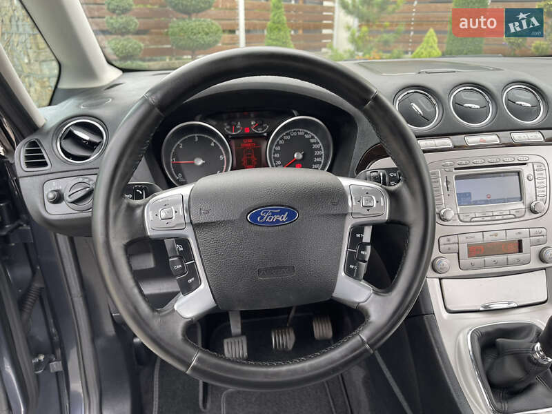 Минивэн Ford Galaxy 2010 в Стрые