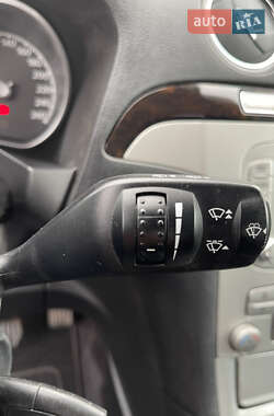 Минивэн Ford Galaxy 2010 в 