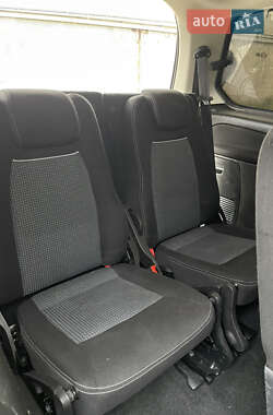 Мінівен Ford Galaxy 2014 в 