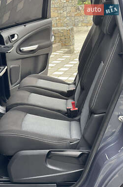 Мінівен Ford Galaxy 2014 в 