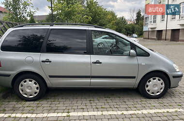 Минивэн Ford Galaxy 2003 в 