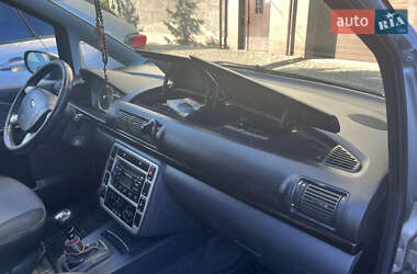 Минивэн Ford Galaxy 2003 в 