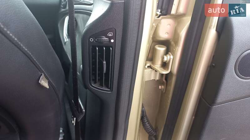 Мінівен Ford Galaxy 2006 в Сокалі