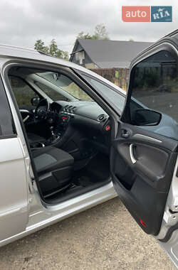 Мінівен Ford Galaxy 2012 в 