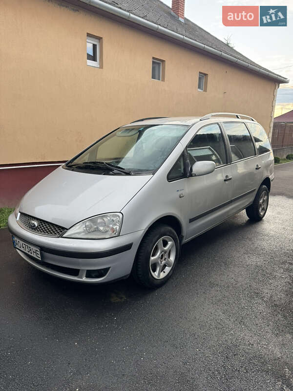 Ford Galaxy 2000