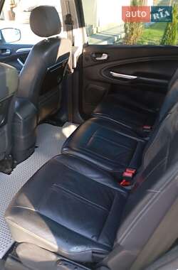 Минивэн Ford Galaxy 2014 в 