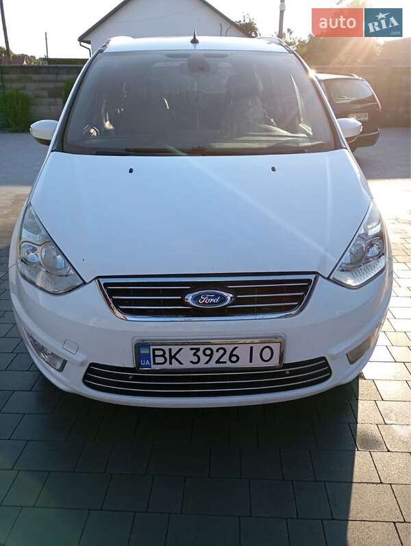Минивэн Ford Galaxy 2014 в Сарнах