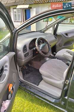 Минивэн Ford Galaxy 1997 в 