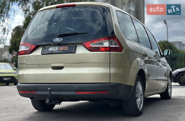 Минивэн Ford Galaxy 2006 в 