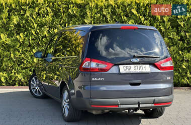 Минивэн Ford Galaxy 2010 в 