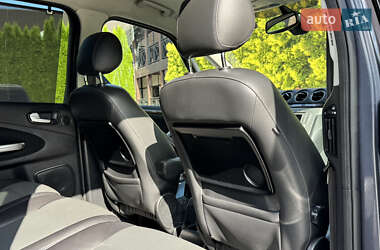 Минивэн Ford Galaxy 2010 в 