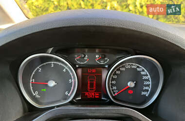 Минивэн Ford Galaxy 2010 в 
