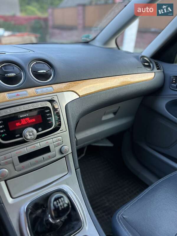 Мінівен Ford Galaxy 2007 в Сваляві