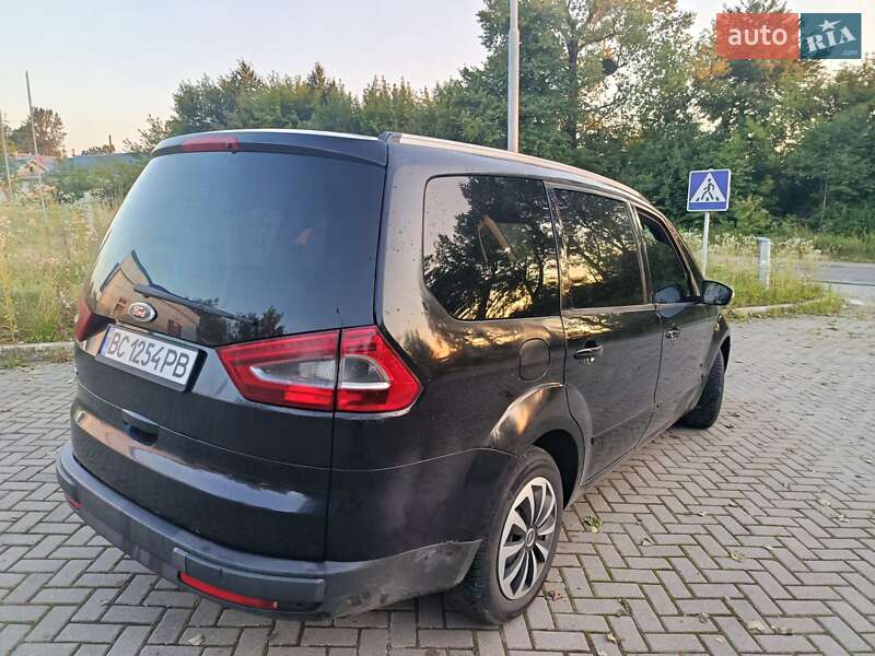 Минивэн Ford Galaxy 2011 в Самборе