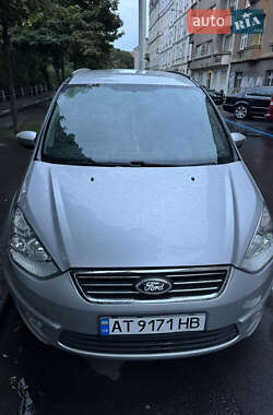 Минивэн Ford Galaxy 2010 в 