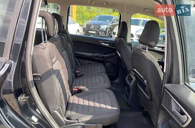 Минивэн Ford Galaxy 2017 в 