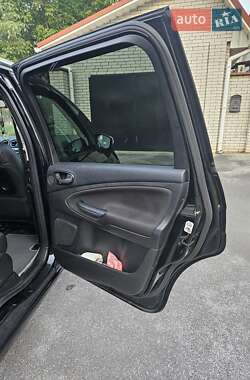 Минивэн Ford Galaxy 2014 в 