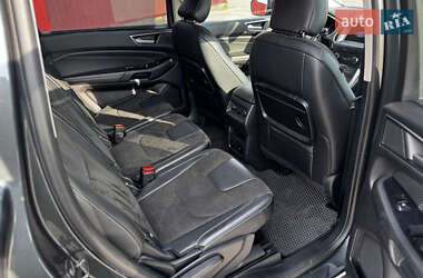 Минивэн Ford Galaxy 2017 в 