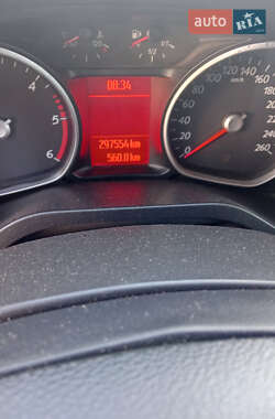 Минивэн Ford Galaxy 2011 в 