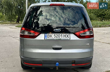 Минивэн Ford Galaxy 2006 в 