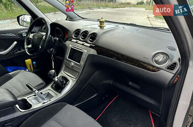 Минивэн Ford Galaxy 2006 в 