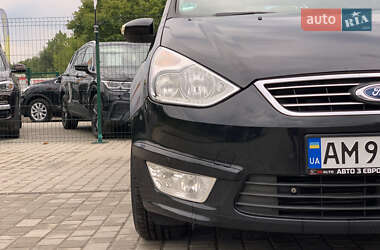 Минивэн Ford Galaxy 2010 в 