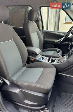 Минивэн Ford Galaxy 2011 в 