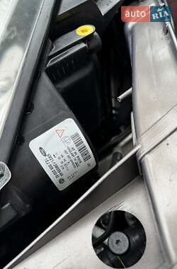 Минивэн Ford Galaxy 2011 в 