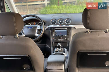 Минивэн Ford Galaxy 2014 в 