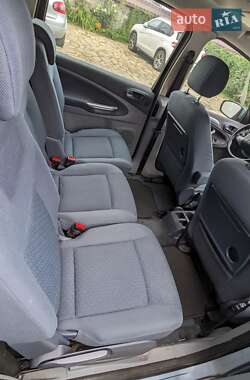 Минивэн Ford Galaxy 2007 в 