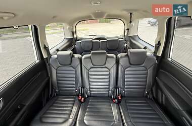 Минивэн Ford Galaxy 2019 в 