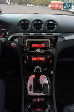 Минивэн Ford Galaxy 2010 в Николаеве