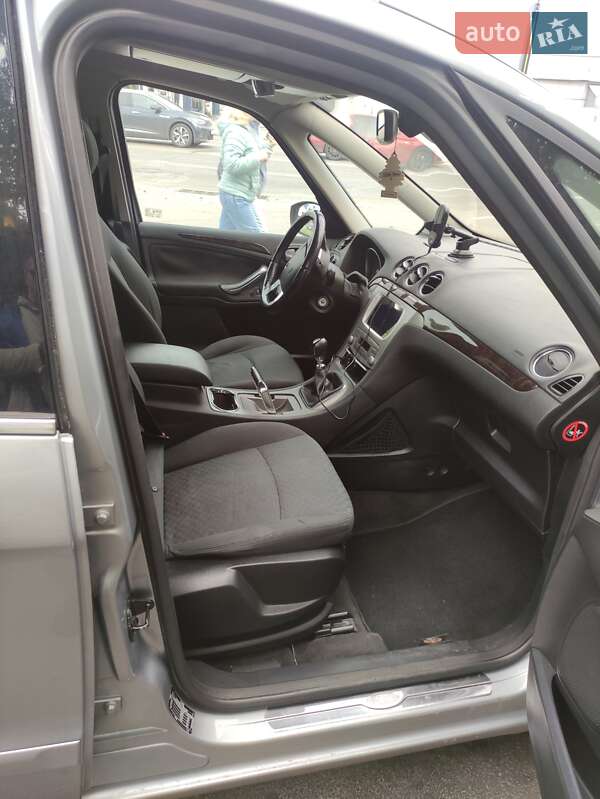Мінівен Ford Galaxy 2009 в Києві