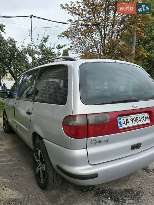 Мінівен Ford Galaxy 1998 в Києві