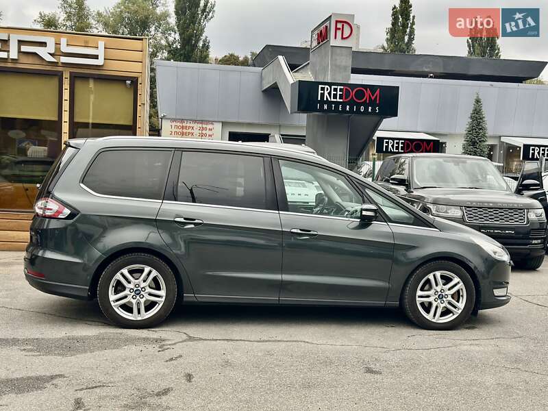Минивэн Ford Galaxy 2017 в Киеве