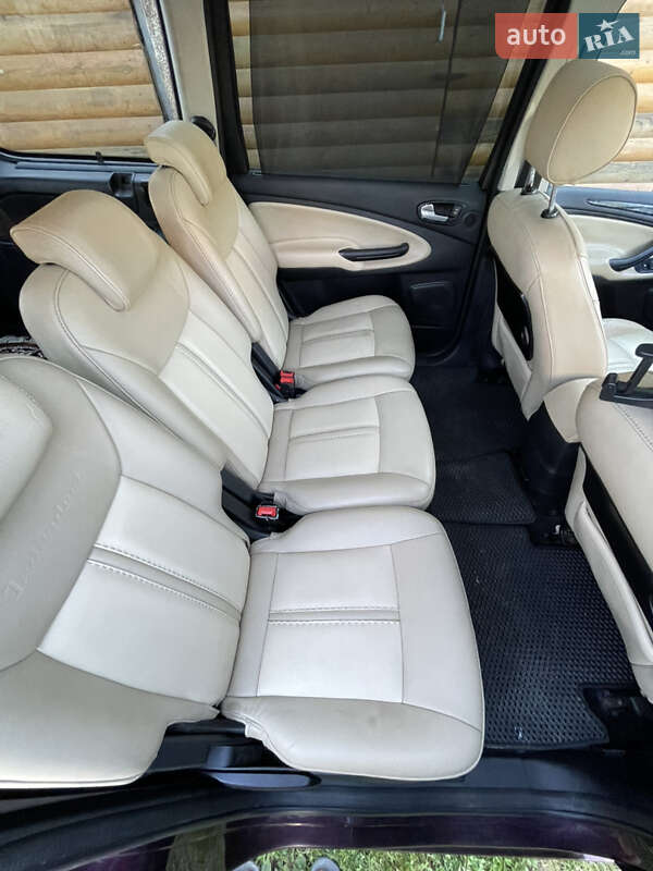 Минивэн Ford Galaxy 2010 в Долине фото 6 Минивэн Ford Galaxy 2010 в Долине