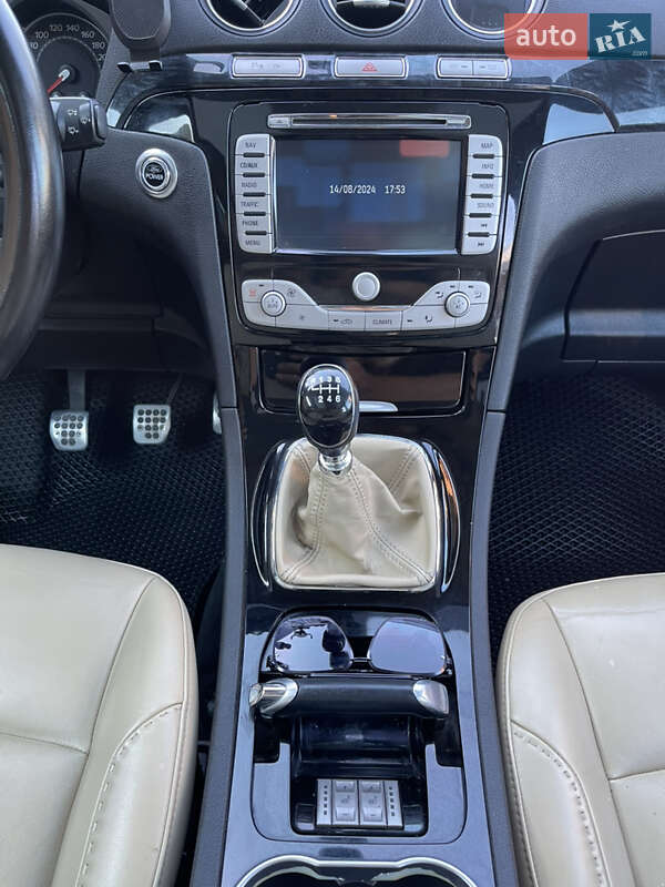 Минивэн Ford Galaxy 2010 в Долине фото 13 Минивэн Ford Galaxy 2010 в Долине