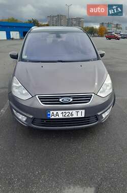 Минивэн Ford Galaxy 2013 в 