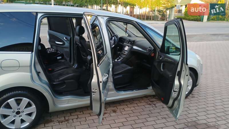 Минивэн Ford Galaxy 2008 в Новояворовске