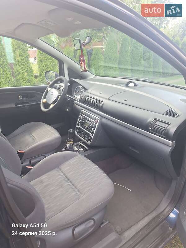 Мінівен Ford Galaxy 2000 в Жовкві